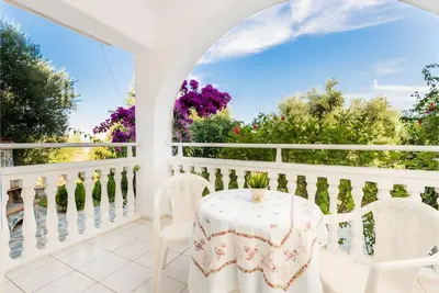Image de Studio '1' avec terrasse privée, Wi-Fi et climatisation