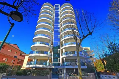 Image de Appartement de vacances avec climatisation et balcon près de la plage