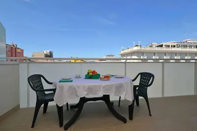 Image de Appartement de vacances avec climatisation et balcon