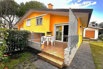 Image de Appartement de vacances Petite villa près de la mer dans un endroit central