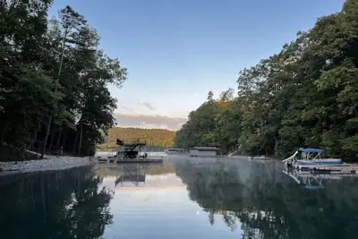 Image de Secluded Norris Lake Retreat, Easy Access, Private Dock, Covered Slip, Sleeps 16