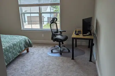 Image de Private room & desk with private bath, Cedar Park. Prime location.