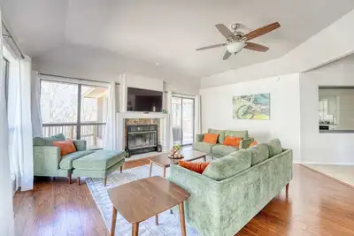 Image de Bike & Hike Retreat ☀️ Pet-Friendly w/ Fire Pit