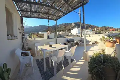 Image de Comfortable vacation home with roof terrace in the original part of Crete