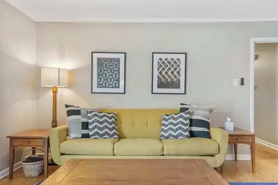 3br Ranch in Durham S