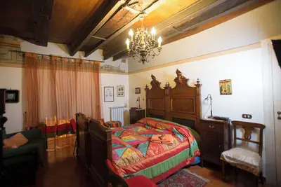 Image de The Way Of The Cribs Bed And Breakfast right in the historic center!