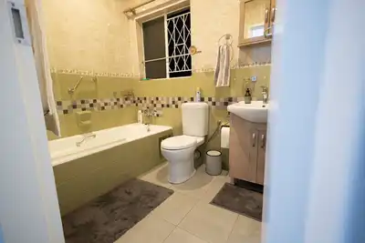 Image de Charming Spacious 3-bedroom house in Centurion with WiFi and Big Pool