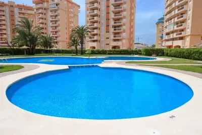 Image de Puerto Mar Two Bed Apartment Rp037