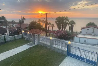 Image de Fantastic vacation home right by the sea in Greece