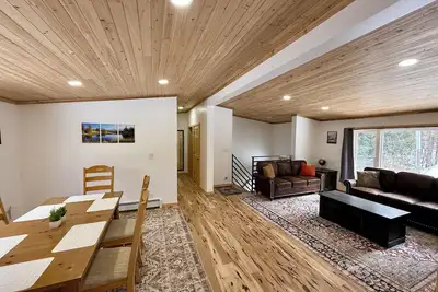 Image de Beautiful property close to Lake George and Gore Mountain