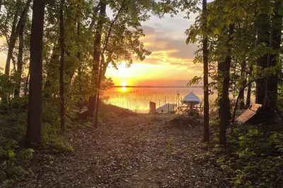 Image de Charming 2 bedroom lake cabin