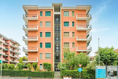 Image de Apartment with garden a stone's throw from the sea