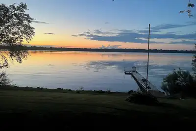 Image de Crow Wing Lakefront Cabin with Stunning Views, Perfect for All Seasons!