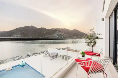 Image de Al Dana Vitamin Sea Villa Spacious 5-bedroom villa in Fujairah with Private pool