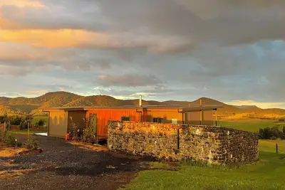 Image de New 2 bedroom off grid  cottage 2 minutes from Dorrigo National Park