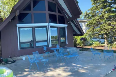 Image de Lake Erie Water Front House Available in July