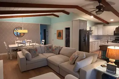 Image de Lakefront Cabin on Lake Melissa with huge sand beach - Near Detroit Lakes