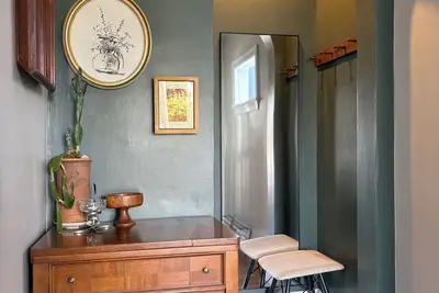 Image de 3bd Cozy Sunfilled House with Deck Patio Garden - Alameda Oakland Airport