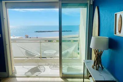 Image de Appartement Vue Mer avec Terrasse, à Deux Pas de la Plage