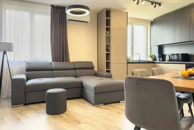 Image de Two-Bedroom Modern Apartment