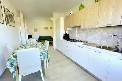 Image de Timo, renovated, near the beach, with garage!