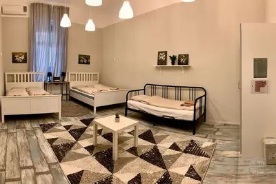 Image de Spacious 5-bedroom apartment in centre Budapest, suitable to Family or Group