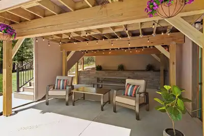 Image de Lakefront Home w/sandy beach near Wi Dells! Make forever family memories here!