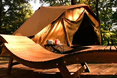 Image de Oak glamping relax, Uni Suite tent refined and cozy, in a magical forest