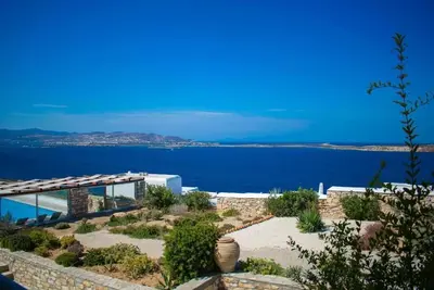 Image de Irene's View Villa three · House with swimming pool near Pounda