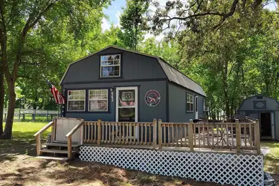 Image de Charming 1-bedroom cabin in Quitman Texas on World famous Lake Fork sleeps 4
