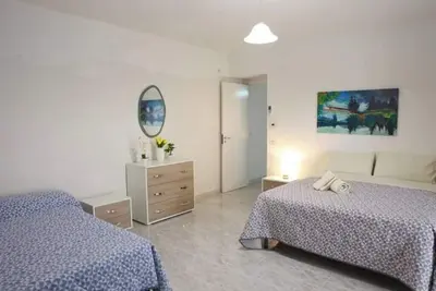 Image de Stay in Historical Hilltop Town
