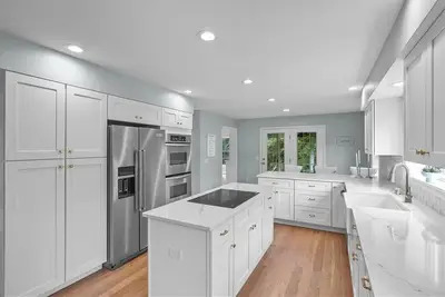 Image de The Hill 4 bed 2. 5 bath renovated