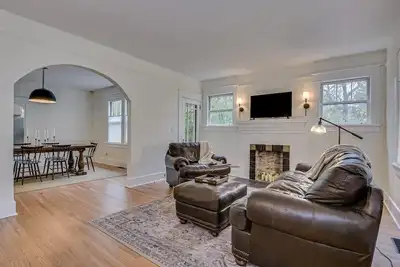 Image de Charming 3bd/2ba Historic Augusta Bungalow