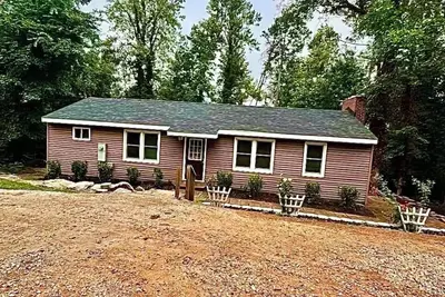 Image de Pinetree Cottage at Saluda River Farms