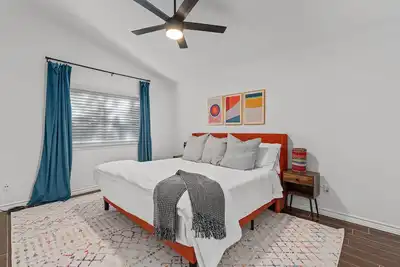 Image de Round Rock Retreat: Near Downtown Rr Kalahari Lodge Card Club Hot tub Game Room