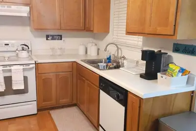 Image de Just Like Home 3-bedroom house in wonderful Madison/ Pet-Friendly