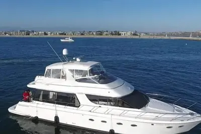 Image de 60ft Carver Yacht in Marina del Rey