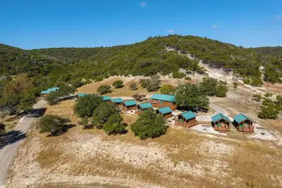 Image de Glamping Bunkhouse: Tx Hill Country Resort + Pool