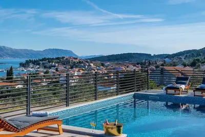 Image de Maison pour la famille avec la piscine Lumbarda, Korcula (K-23775)