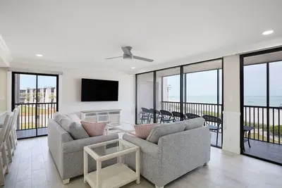 Image de Sundial A301- Gorgeous Beachfront Residence at Sundial Sanibel