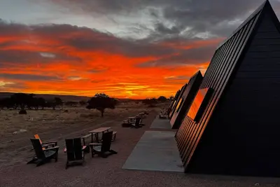 Image de #57 Star-Gazing A-frame cabin, 2 double beds, pet friendly bathroom at bathhouse