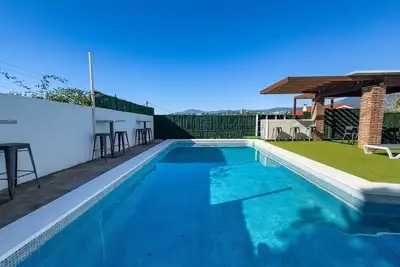 Image de Casa La Yuca - Luxury 5-Bedroom Villa with Pool and Stunning Views in Marbella