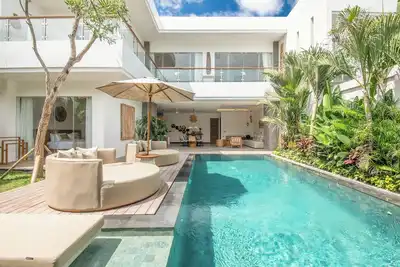 Image de Coastal Elegance: 4br Villa, 400m to Finns,