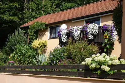 Image de Sylvia vacation home at the edge of the forest in the Krachershöhe wasteland