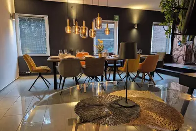 Image de Vacation home \"Die 16\" - The group house with a certain luxury!
