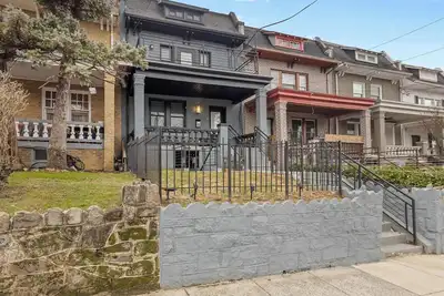 Image de A Petworth Gem with Speakeasy Vibes
