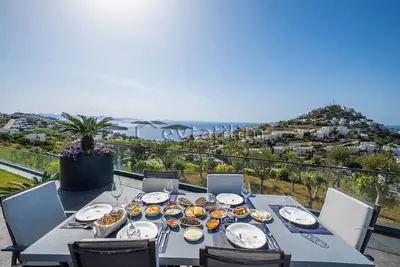 Image de Villa Sunset by EvTatilim\nLuxurious Escape with Breathtaking Views in Yalıkavak