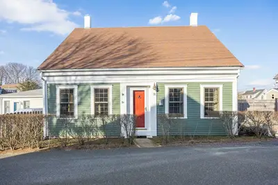 Image de Classic Cape Cod Home in the West End
