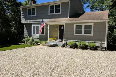 Image de Email offer. Will discount for Aug. 4br 2. 5ba, Eh Nw. Near town and beaches