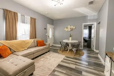 Image de 3bedroom home in the heart of Tampa, close to all main attractions! ! Pet-friendly